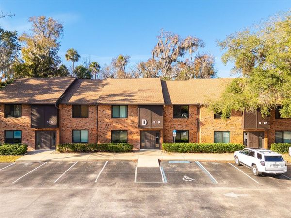 555 W GRANADA, ORMOND BEACH, FL 32174