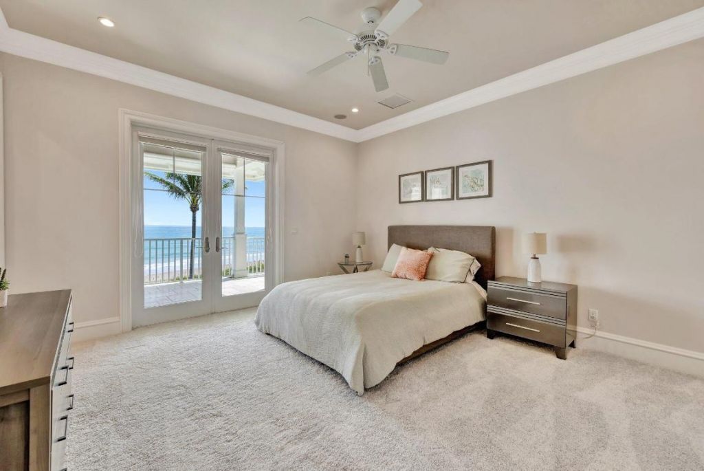 8316 S Ocean Drive, Jensen Beach, FL 34957 Photo