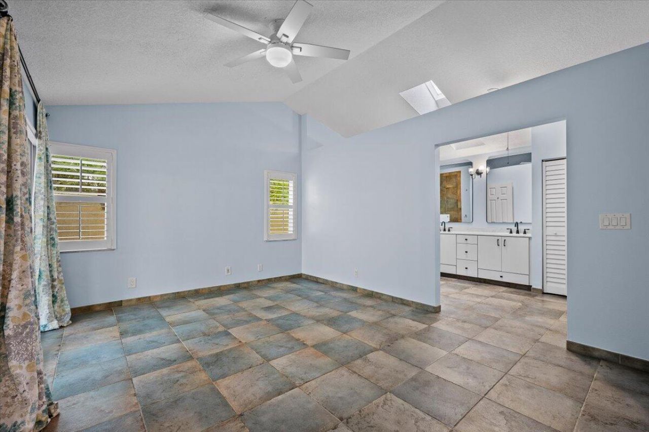 11 Dorchester Circle, Palm Beach Gardens, FL 33418 Photo