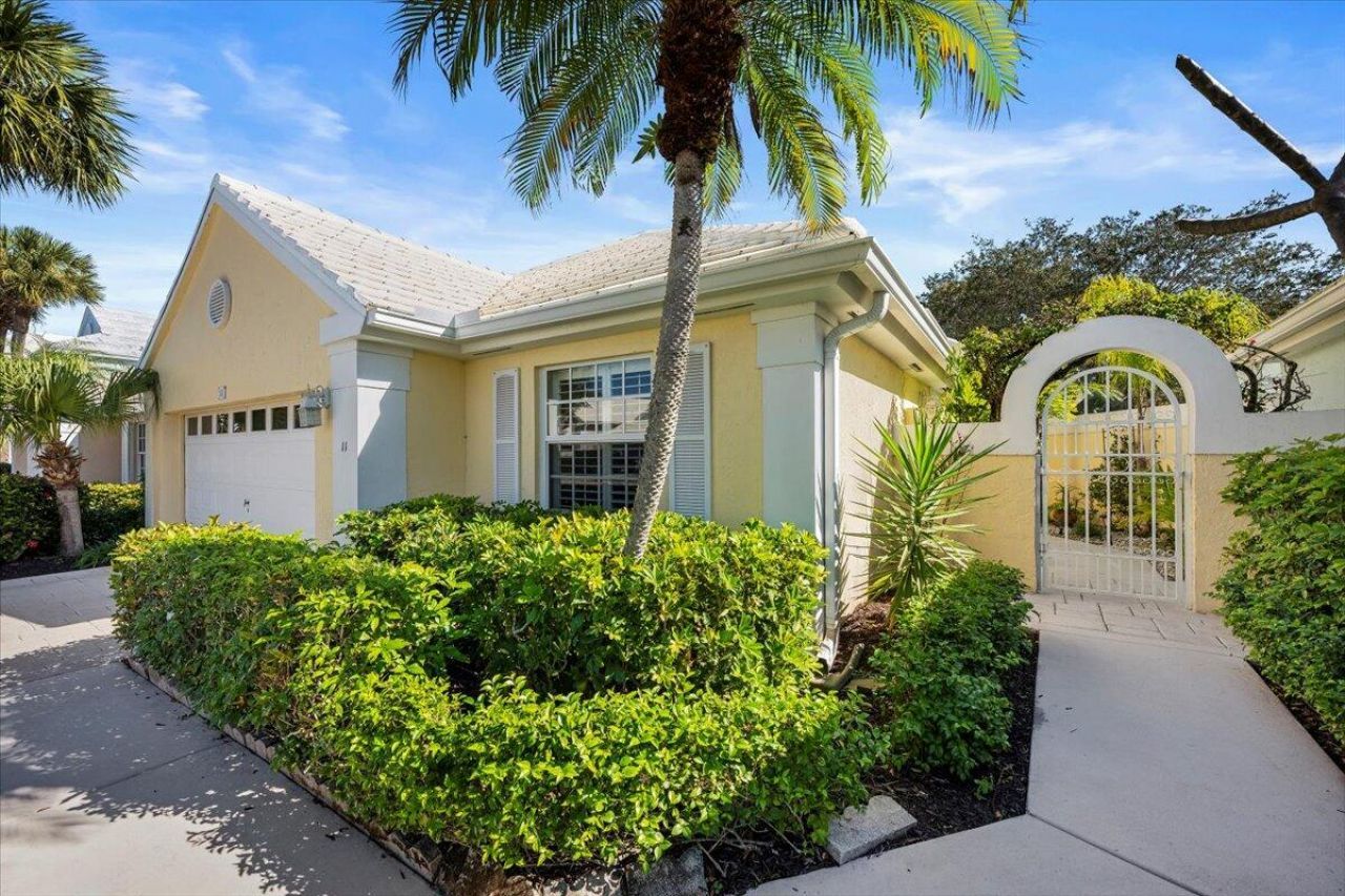11 Dorchester Circle, Palm Beach Gardens, FL 33418 Photo