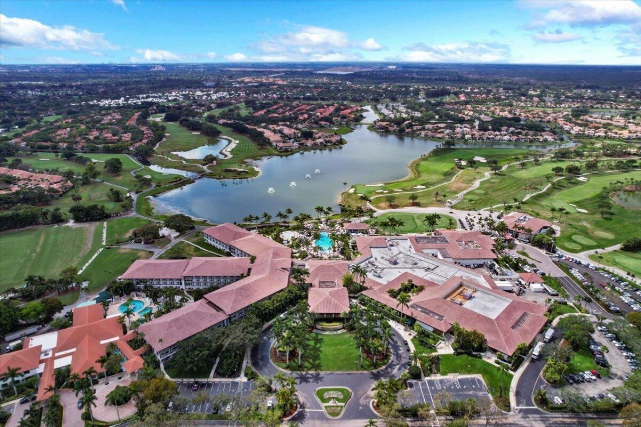 11 Dorchester Circle, Palm Beach Gardens, FL 33418 Photo