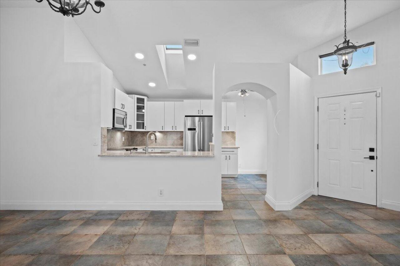 11 Dorchester Circle, Palm Beach Gardens, FL 33418 Photo