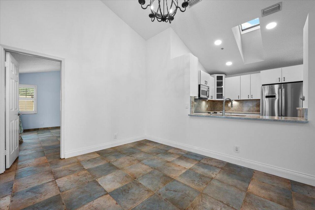 11 Dorchester Circle, Palm Beach Gardens, FL 33418 Photo