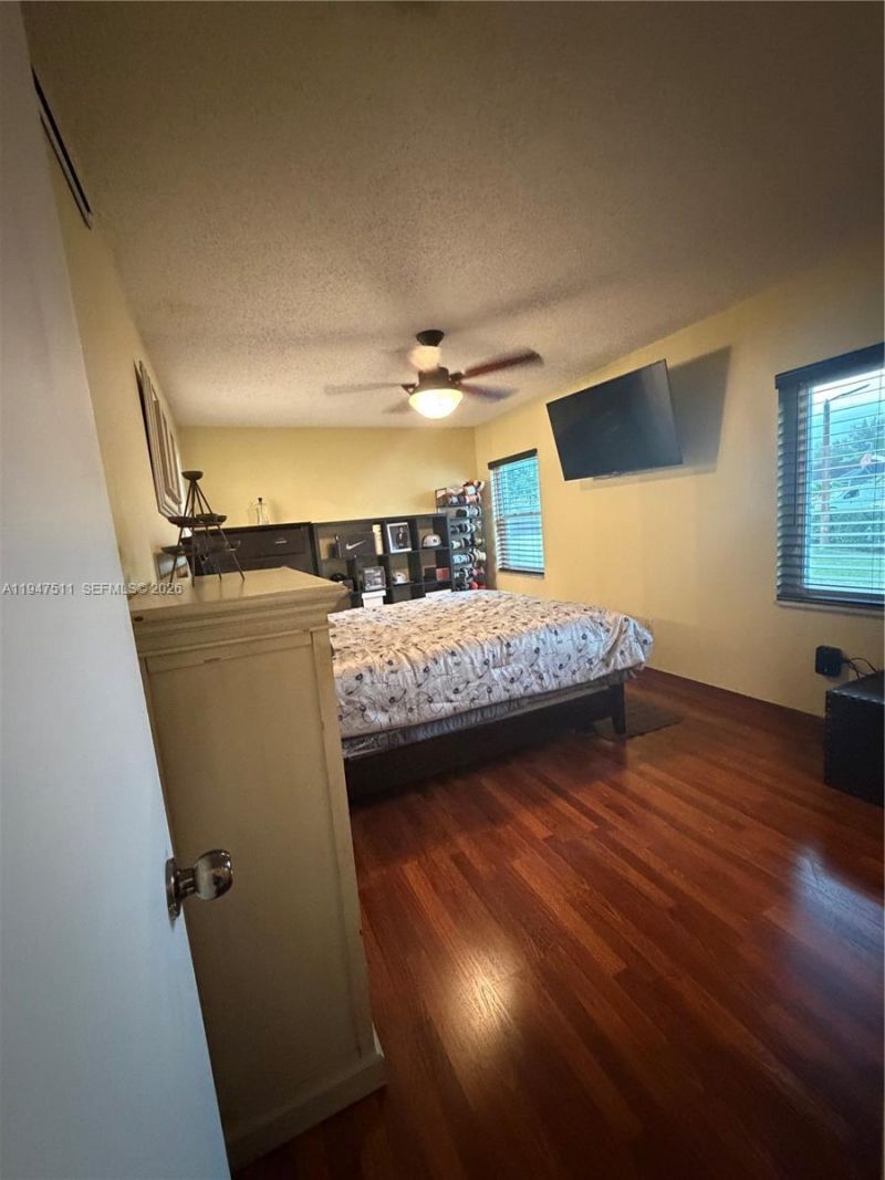 5402 SW 139th Ct, Miami, FL 33175 Photo