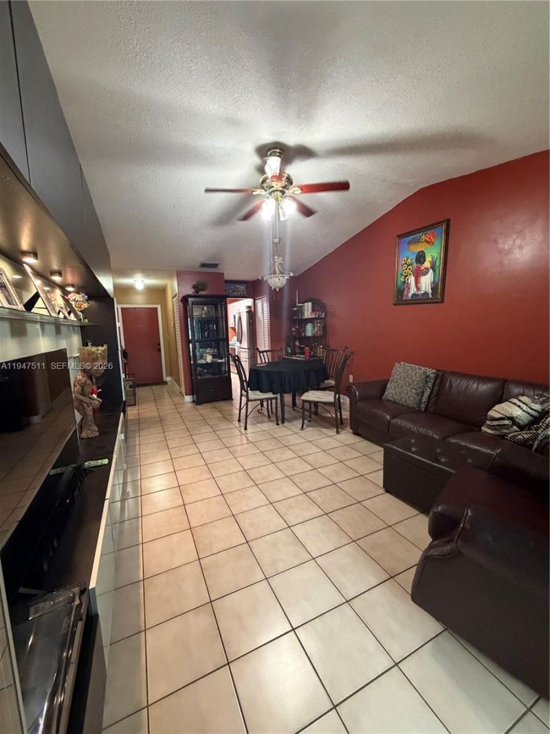 5402 SW 139th Ct, Miami, FL 33175 Photo