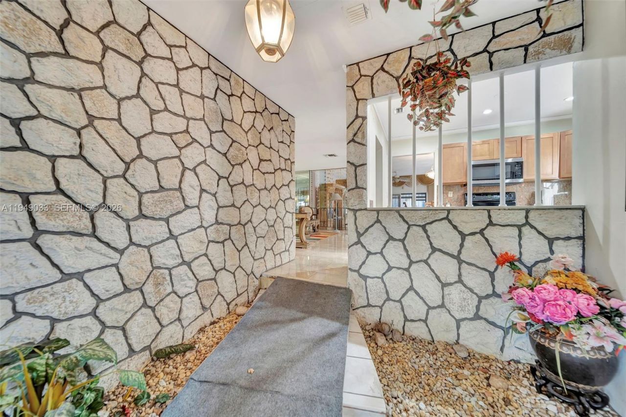 244 NW 43rd St, Miami, FL 33127 Photo