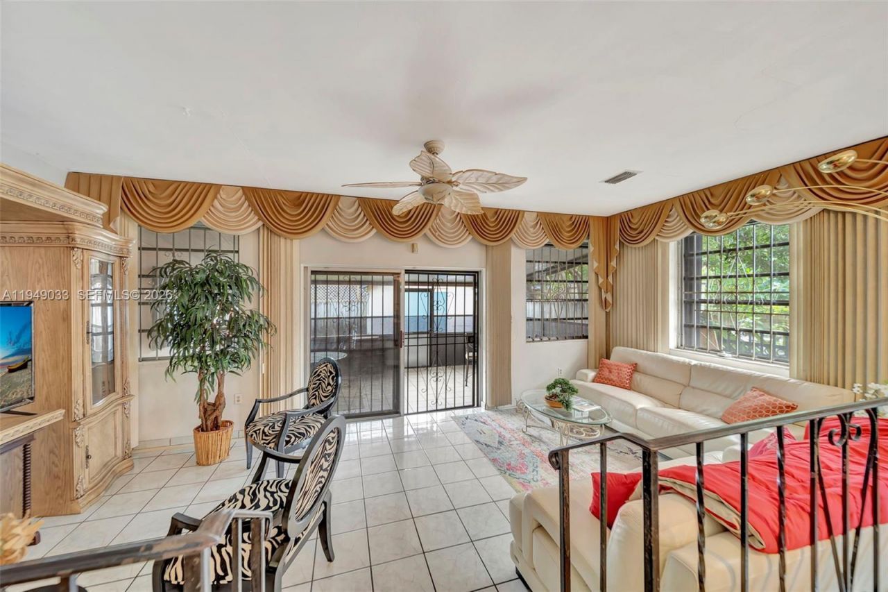 244 NW 43rd St, Miami, FL 33127 Photo