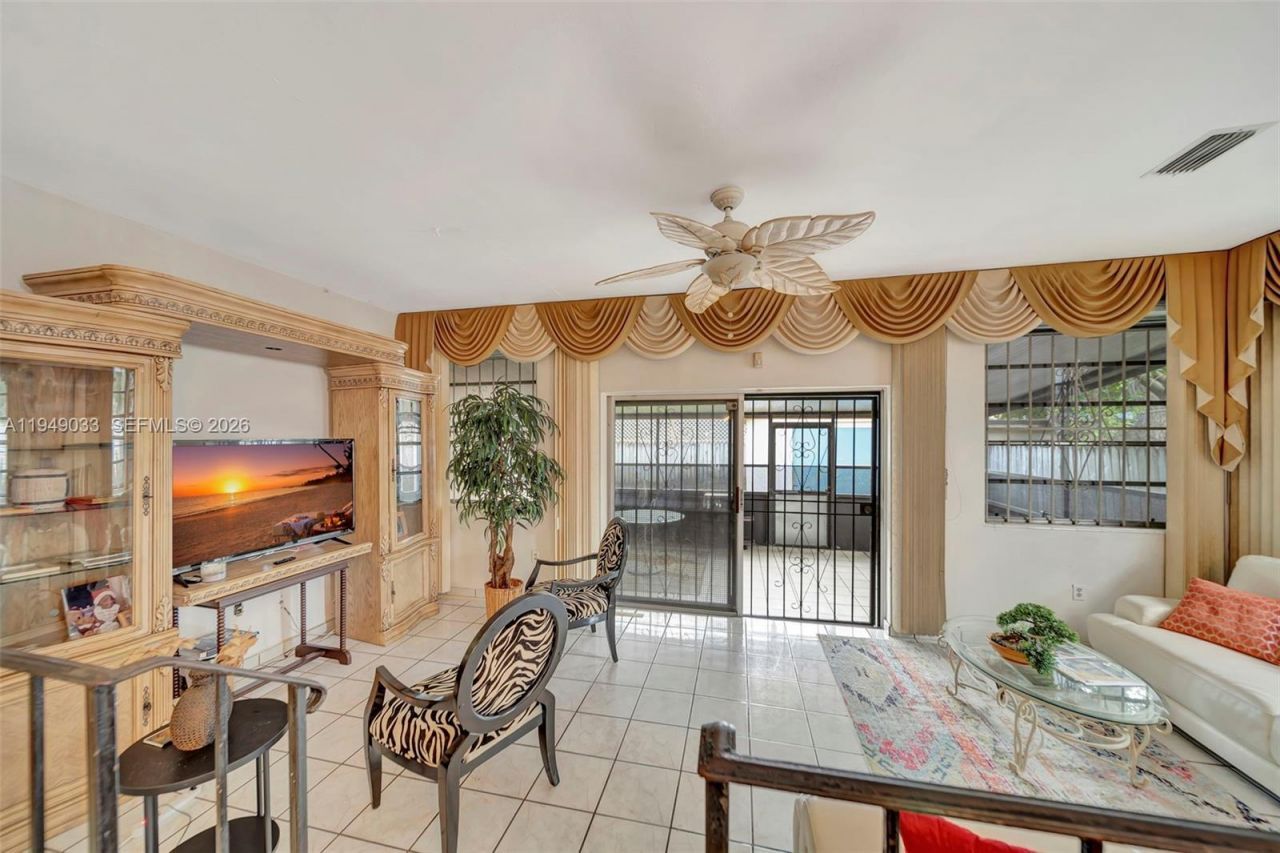 244 NW 43rd St, Miami, FL 33127 Photo