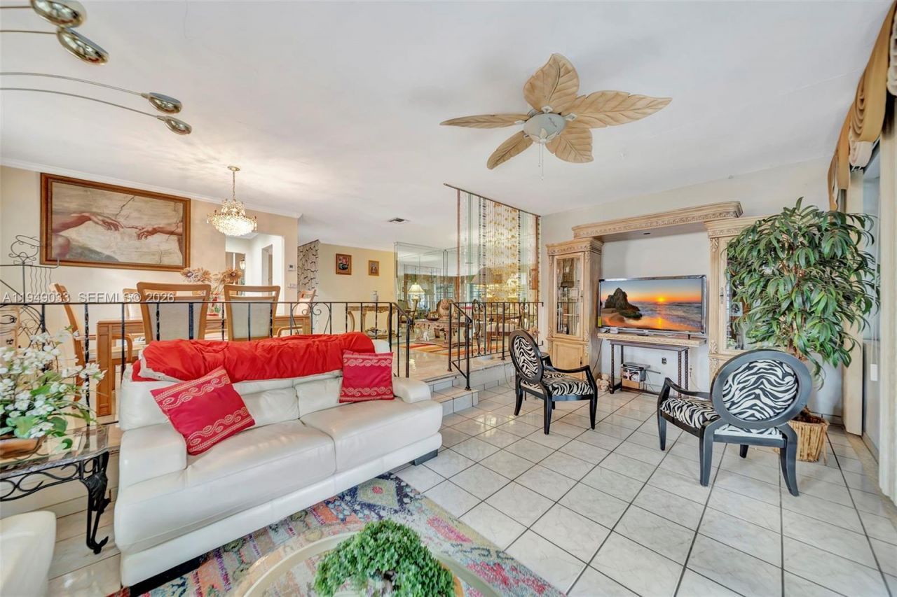 244 NW 43rd St, Miami, FL 33127 Photo