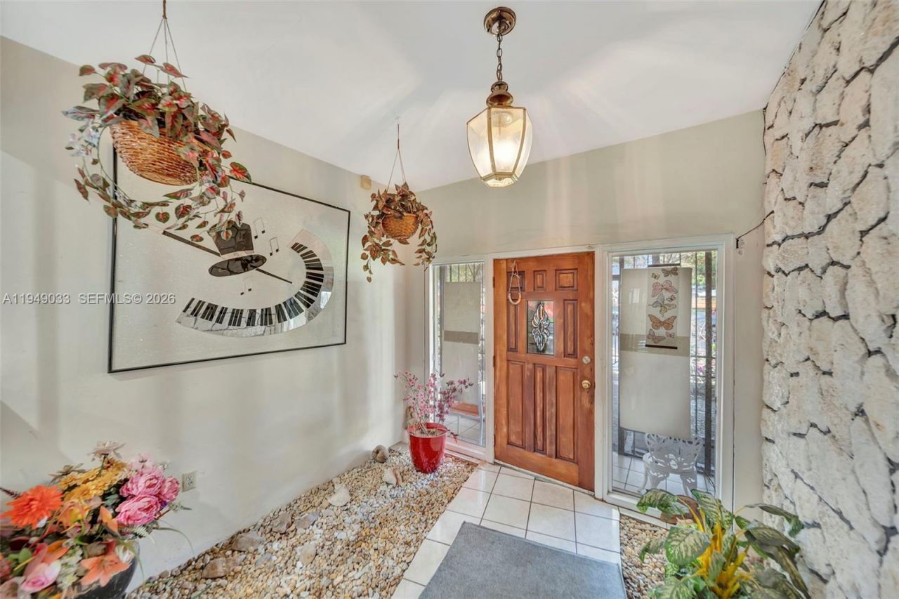 244 NW 43rd St, Miami, FL 33127 Photo