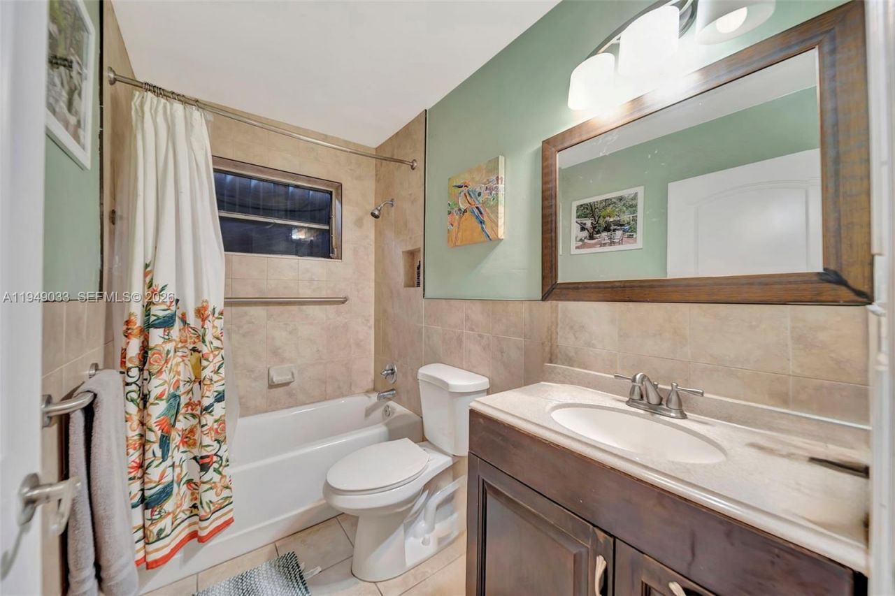 244 NW 43rd St, Miami, FL 33127 Photo