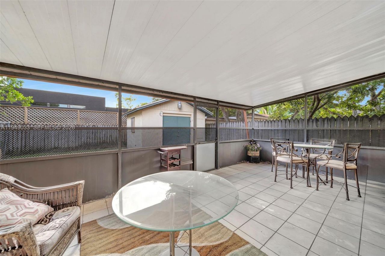 244 NW 43rd St, Miami, FL 33127 Photo