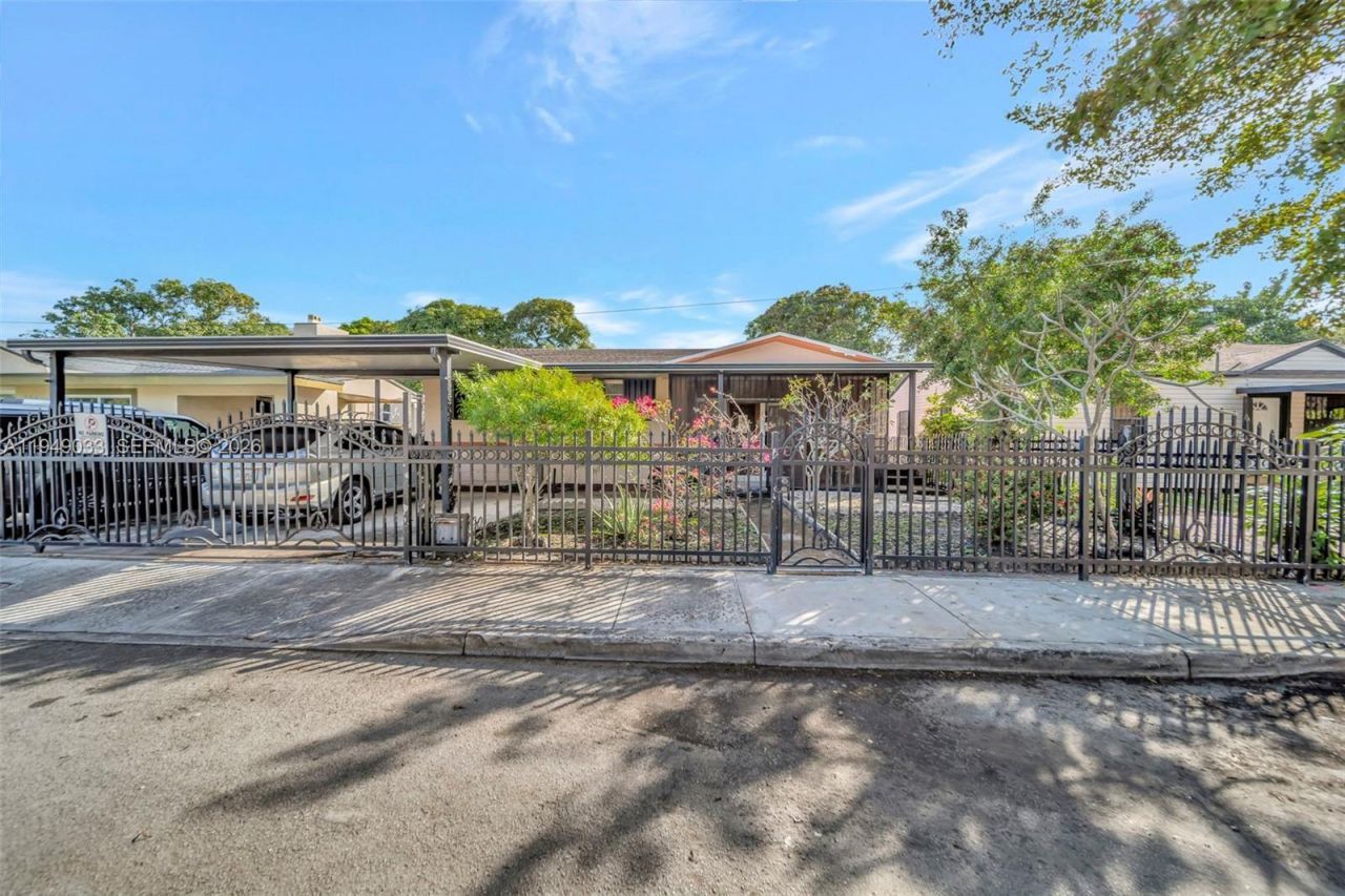 244 NW 43rd St, Miami, FL 33127 Photo