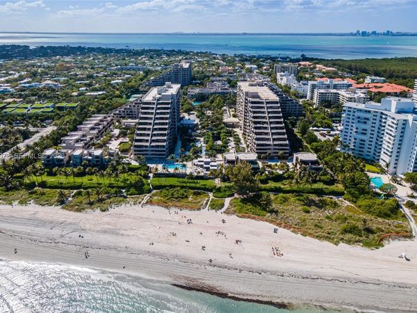 201 Crandon Blvd, Unit 107, Key Biscayne, FL 33149