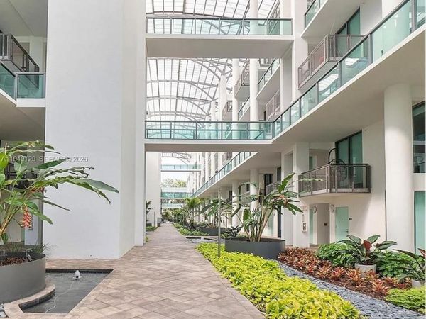 6000 Collins Ave, Unit 501, Miami Beach, FL 33140