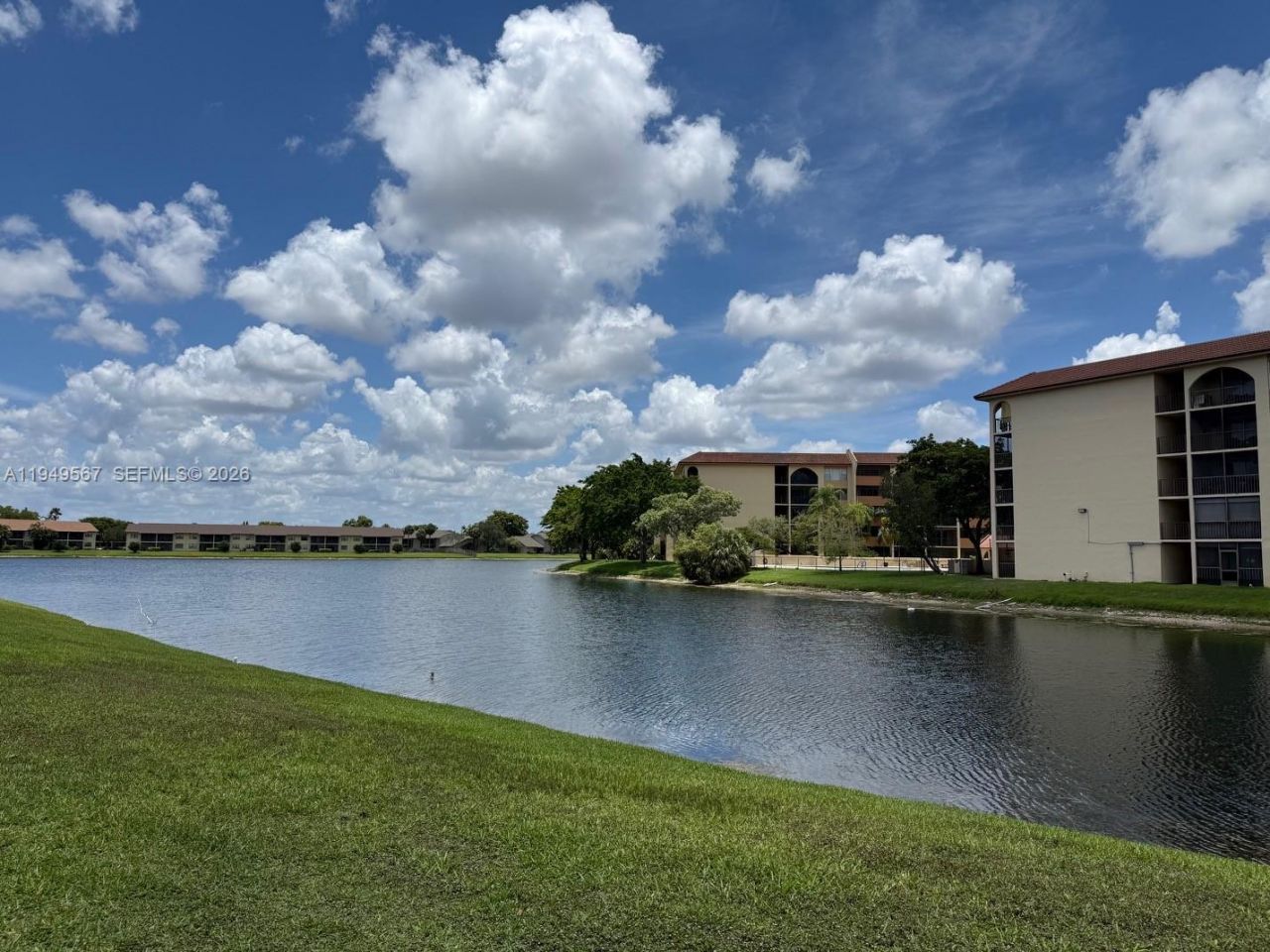 10054 Winding Lake Rd, Unit 103, Sunrise, FL 33351 Photo