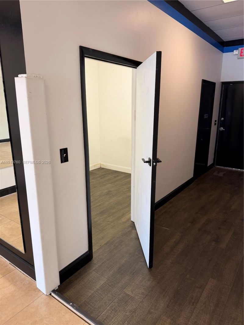 4570 Lyons Rd , Unit 105, Coconut Creek, FL 33073 Photo