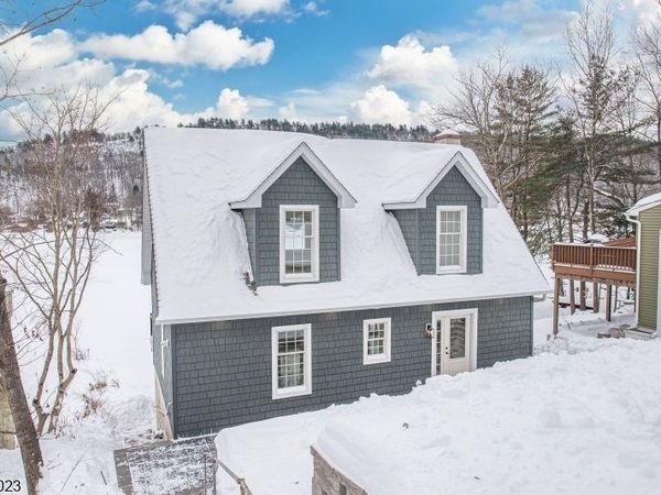 41 W Shore Trl, Sandyston, NJ 07826