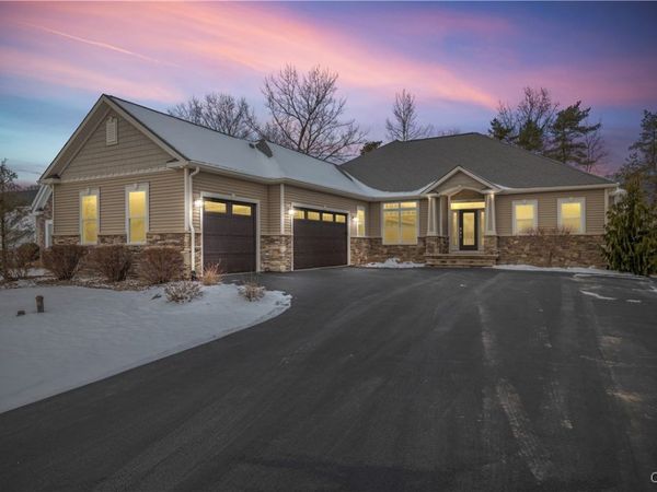 128 Crane Landing, Manlius, NY 13104