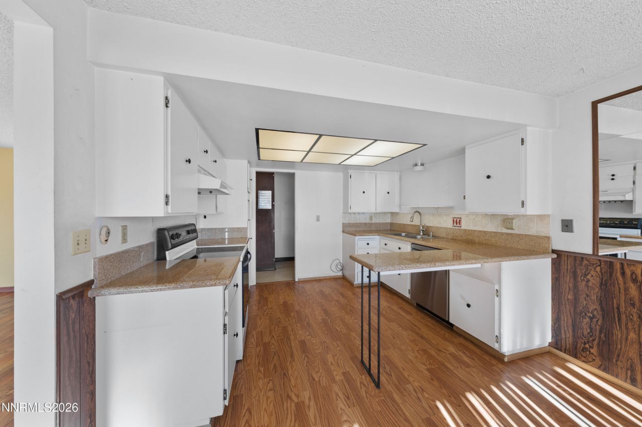 240 E Gault Way, Sparks, NV 89431 Photo