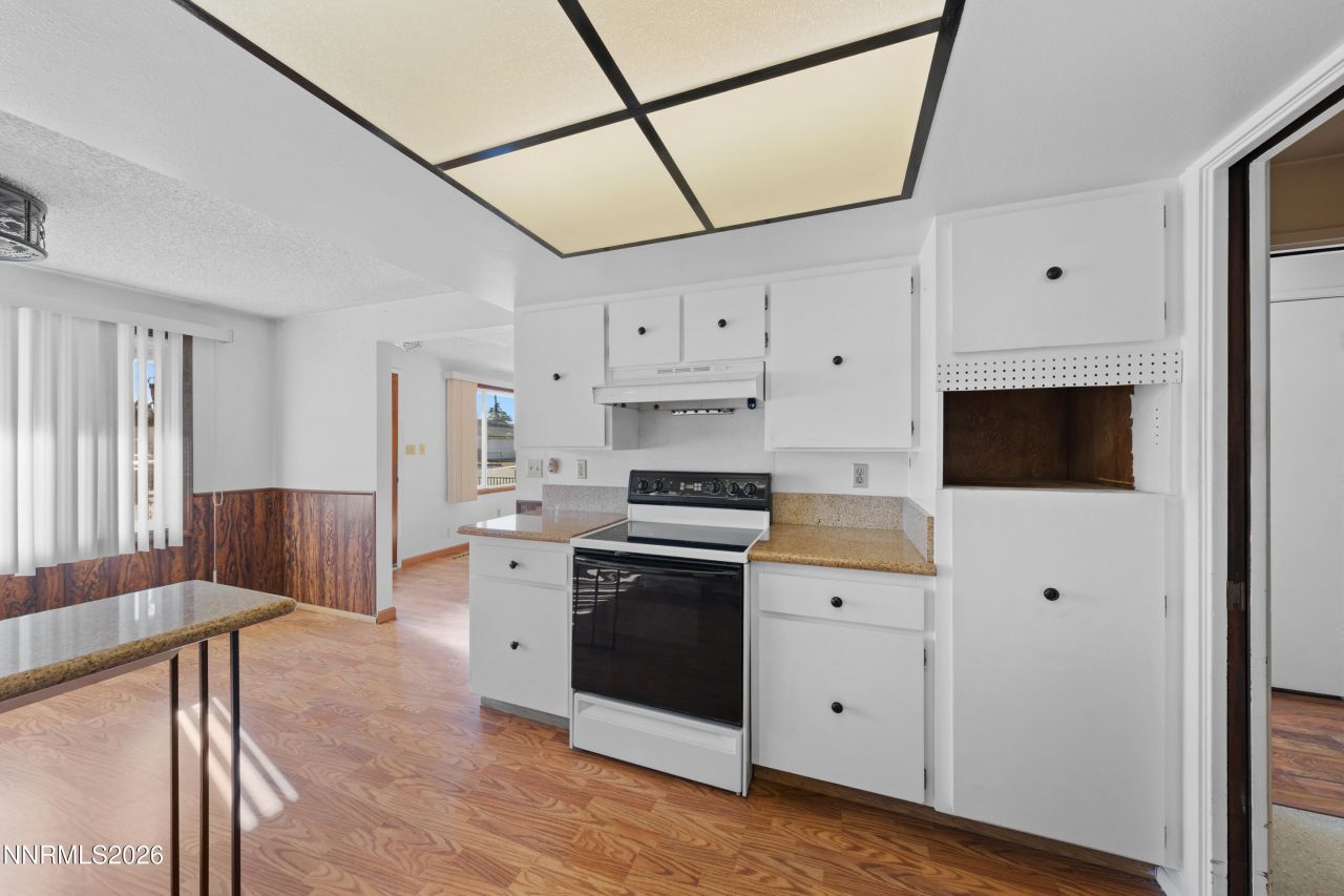 240 E Gault Way, Sparks, NV 89431 Photo