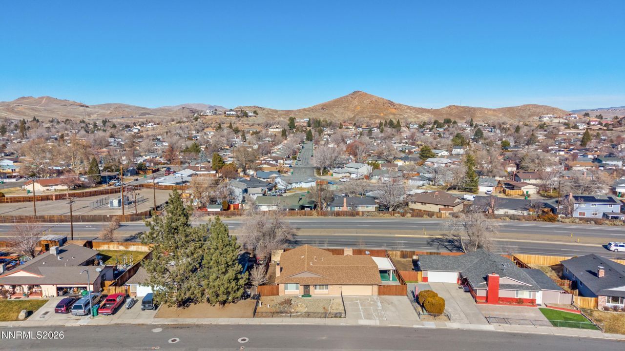 240 E Gault Way, Sparks, NV 89431 Photo