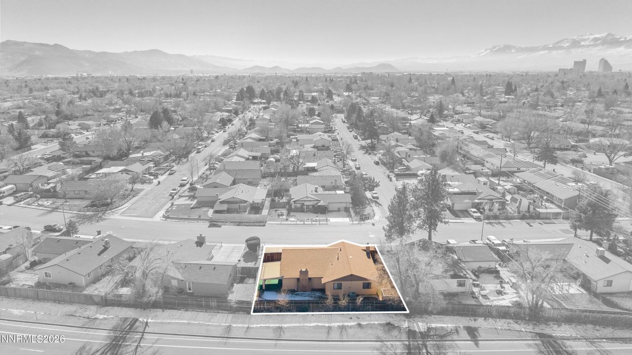 240 E Gault Way, Sparks, NV 89431 Photo