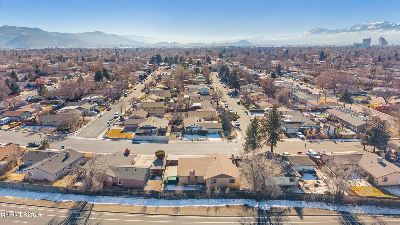 240 E Gault Way, Sparks, NV 89431 Photo