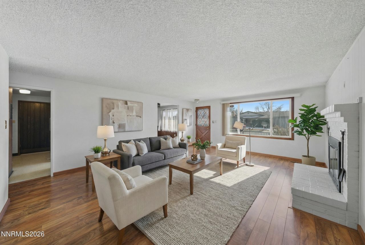 240 E Gault Way, Sparks, NV 89431 Photo