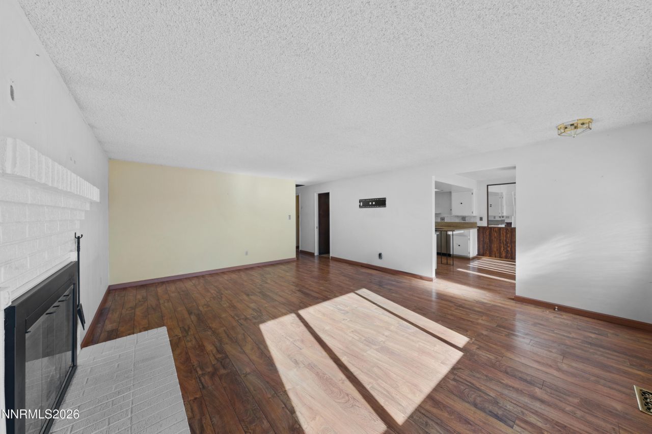 240 E Gault Way, Sparks, NV 89431 Photo