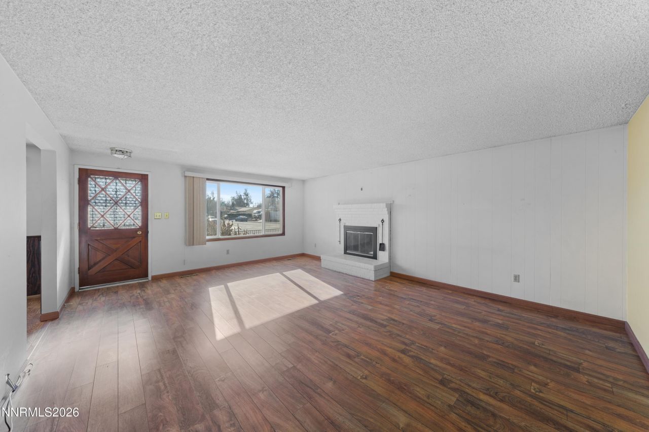 240 E Gault Way, Sparks, NV 89431 Photo