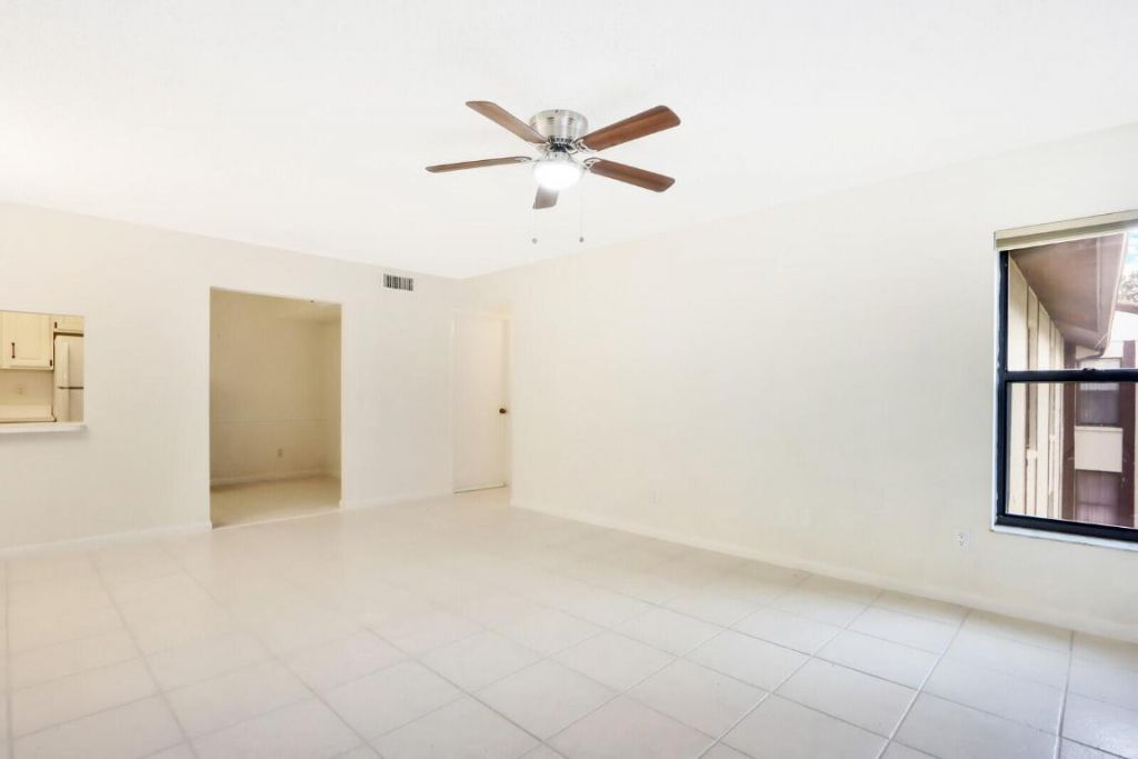 1935 SW Silver Pine Way, Unit 117-B2, Palm City, FL 34990 Photo