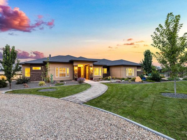 9819 Foothill Rd, Middleton, ID 83644