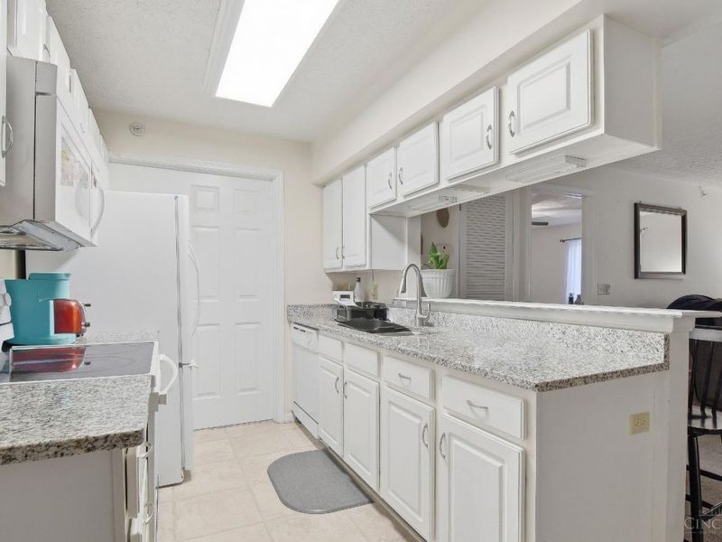 3161 Preserve Lane, Unit 2B, Colerain Township, OH 45239 Photo 11