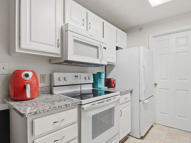 3161 Preserve Lane, Unit 2B, Colerain Township, OH 45239 Photo 12