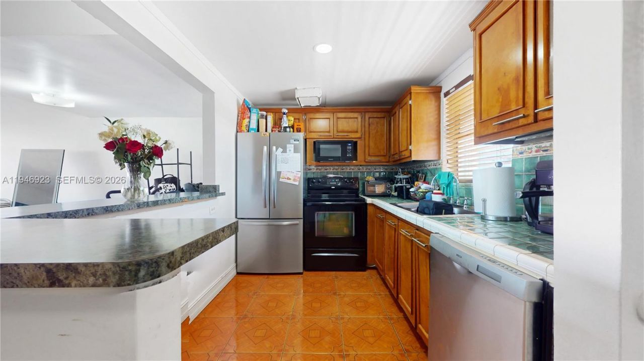 9373 Fontainebleau Blvd, Unit K234, Miami, FL 33172 Photo