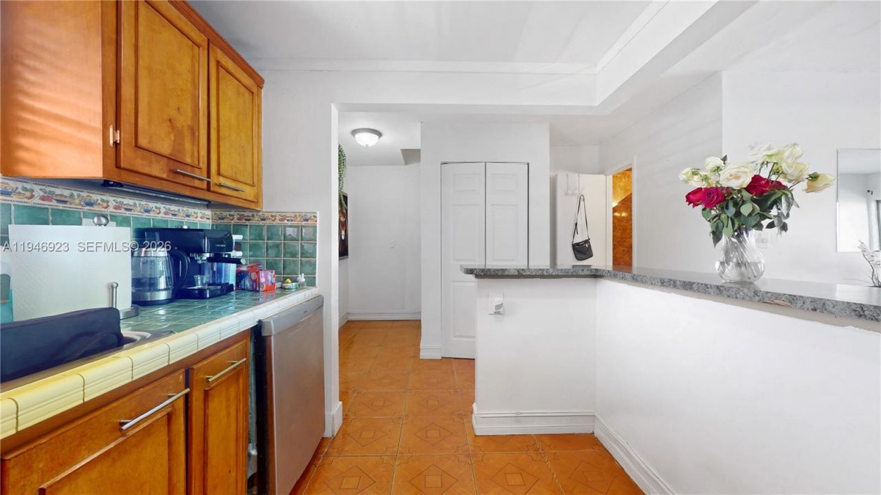 9373 Fontainebleau Blvd, Unit K234, Miami, FL 33172 Photo