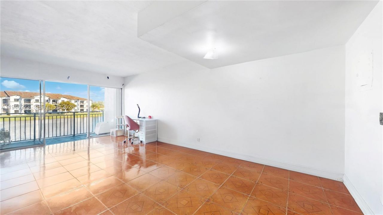 9373 Fontainebleau Blvd, Unit K234, Miami, FL 33172 Photo