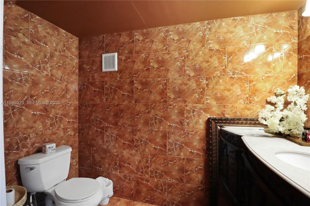 9373 Fontainebleau Blvd, Unit K234, Miami, FL 33172 Photo