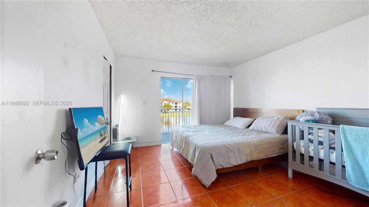 9373 Fontainebleau Blvd, Unit K234, Miami, FL 33172 Photo