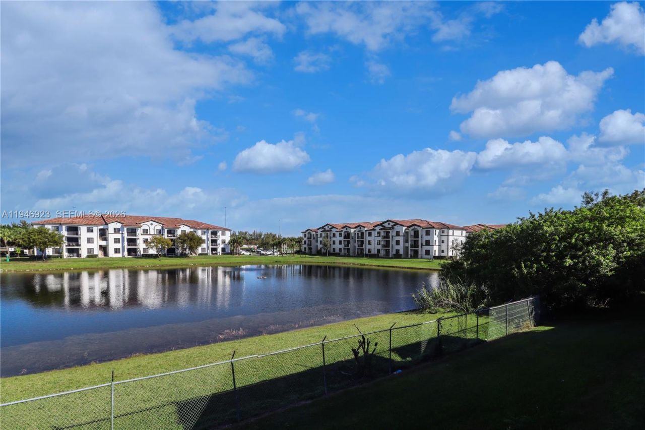 9373 Fontainebleau Blvd, Unit K234, Miami, FL 33172 Photo