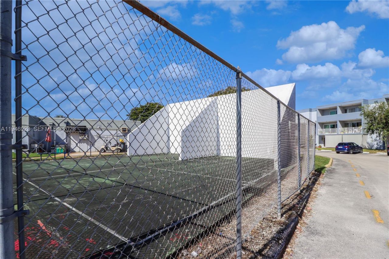 9373 Fontainebleau Blvd, Unit K234, Miami, FL 33172 Photo