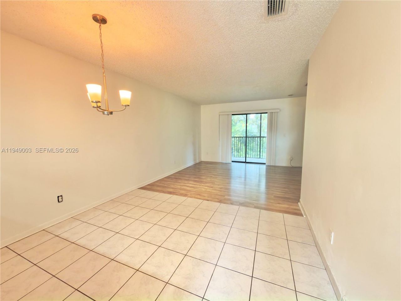 10453 NW 11th St , Unit 206, Pembroke Pines, FL 33026 Photo