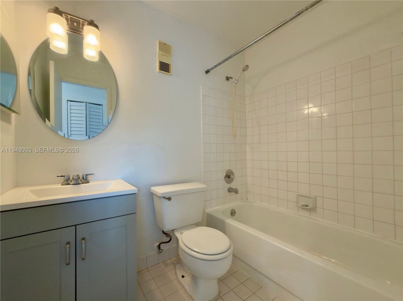 10453 NW 11th St , Unit 206, Pembroke Pines, FL 33026 Photo