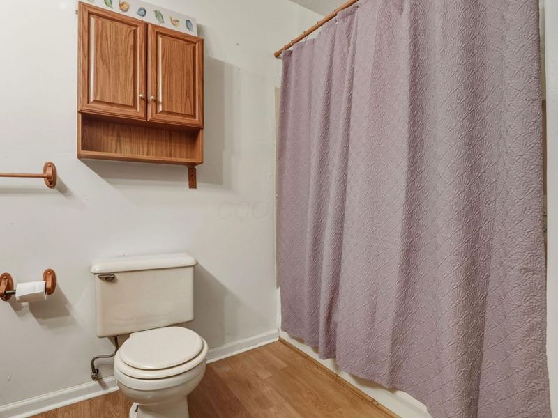 818 Lawndale Avenue, Columbus, OH 43207 Photo 14