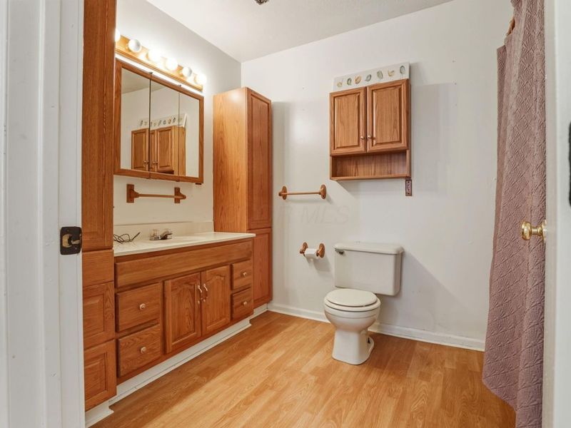 818 Lawndale Avenue, Columbus, OH 43207 Photo 15