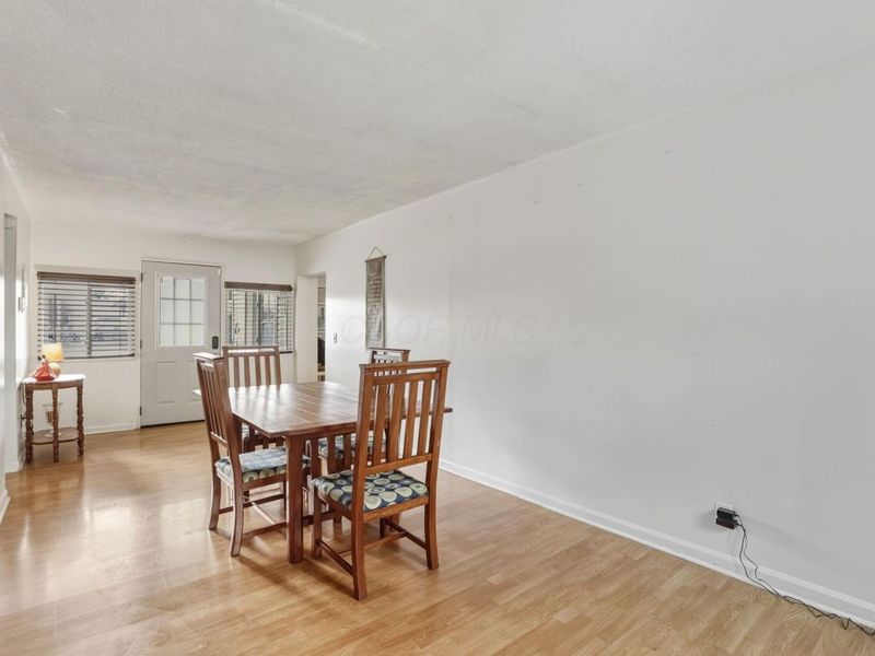 818 Lawndale Avenue, Columbus, OH 43207 Photo 9