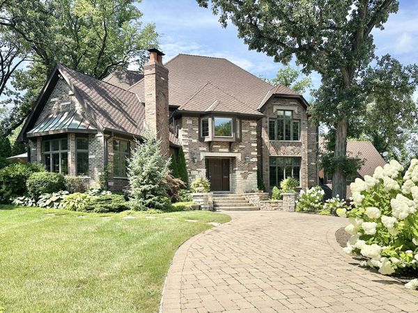 440 Woodside Avenue, Hinsdale, IL 60521