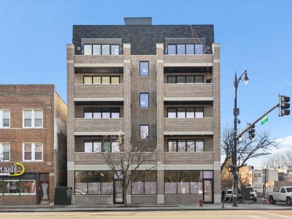2405 W Sunnyside Avenue, Unit 2S, Chicago, IL 60625
