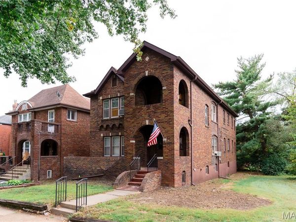 7360 Dartmouth Avenue, University City, MO 63130